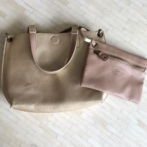 GH Bass&Co REVERSIBLE Gold & Nude Purse LIKE NEW